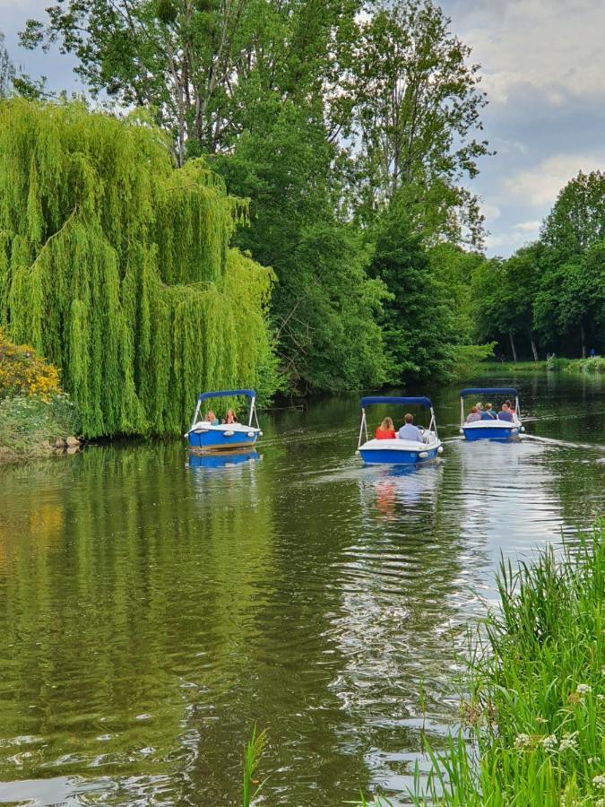 Bed and Breakfast Aux Lits Du Canal Жослен Экстерьер фото